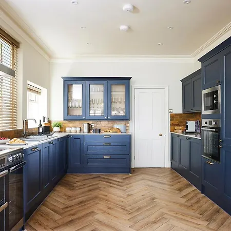 Holiday home The Hot Tub, Pool, Gym, Location