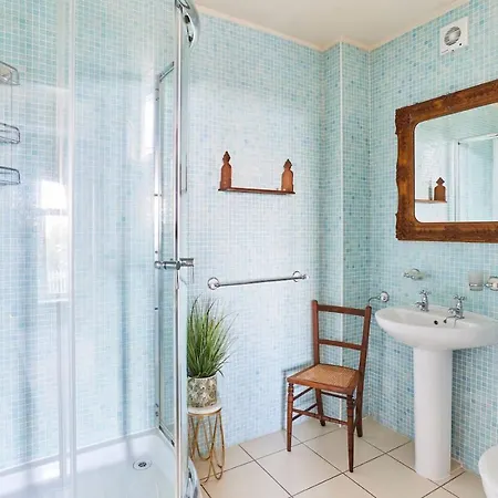 Ferienhaus The Hot Tub, Pool, Gym, Location *