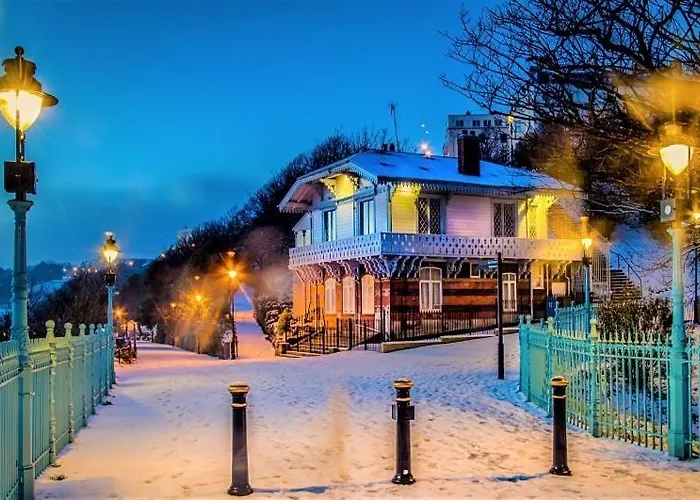 Holiday home The Hot Tub, Pool, Gym, Location *