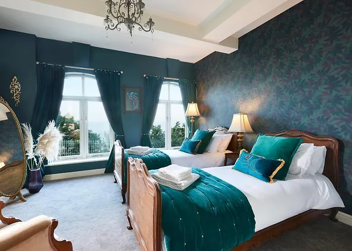 The Hot Tub, Pool, Gym, Location Holiday home *